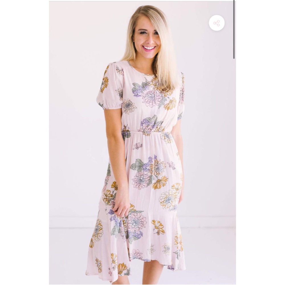 NWOT - Heather Floral Dress Blush